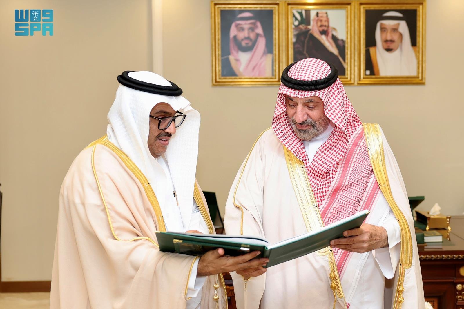 أمير نجران يطلع على استعدادات أمانة المنطقة للاحتفاء بعيد الفطر